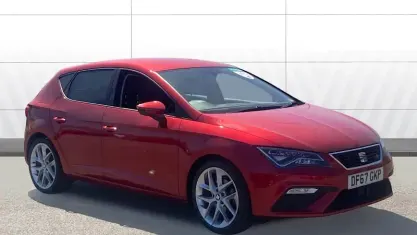 Begagnad Seat Leon FR 125 HK (91 kW) 2018 Röd Halvkombi