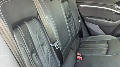 Black Used 2022 Audi e-tron Black Edition SUV | £25,599 (Fair price)