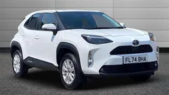 White Used 2024 Toyota Yaris Cross SUV | £23,350 (Good price)