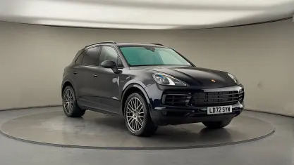 Used Porsche Cayenne Platinum Edition 462 HP (339 kW) 2022 Blue SUV
