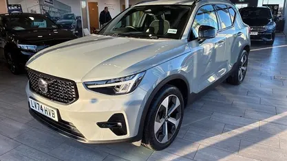 Used 2025 Volvo XC40 Plus SUV | £28,999 (Fair price)