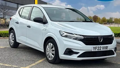 Used Dacia Sandero Essentiel 67 HP (49 kW) 2022 White Hatchback