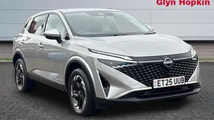 Used Nissan Qashqai Acenta Premium 190 HP (139 kW) 2025 Silver SUV