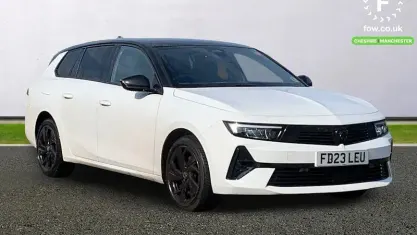 Used Vauxhall Astra 131 HP (96 kW) 2023 White Estate