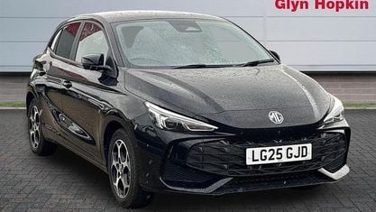Second-hand MG MG3 Trophy 194 CP (142 kW) 2025 Negru Hatchback