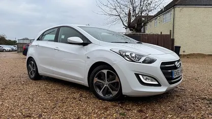 White Used 2016 Hyundai i30 SE Hatchback | £4,894 (Fair price)