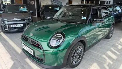 Used Mini Cooper Classic 150 kW (204 HP) 2026 Hatchback