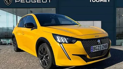 Usado Peugeot 208 GT 102 HP (75 kW) 2023 Amarelo Citadino