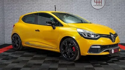 Begagnad Renault Clio IV 200 HK (147 kW) 2015 Halvkombi