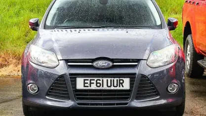 Begagnad Ford Focus Titanium 125 HK (91 kW) 2011 Halvkombi