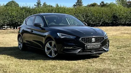 Used Seat Leon FR 110 HP (80 kW) 2022 Black Hatchback