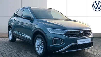 Used 2024 VW T-Roc Life SUV | £17,573 (Fair price)