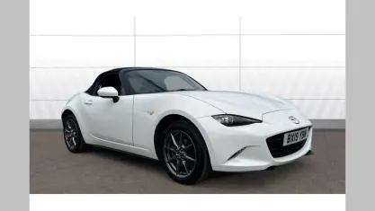 Used Mazda MX5 132 HP (97 kW) 2019 White Cabriolet