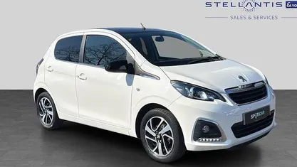 Used Peugeot 108 Allure 72 HP (52 kW) 2022 Hatchback