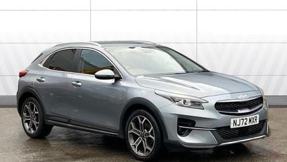 Usado Kia XCeed 160 HP (117 kW) 2022 Prateado SUV