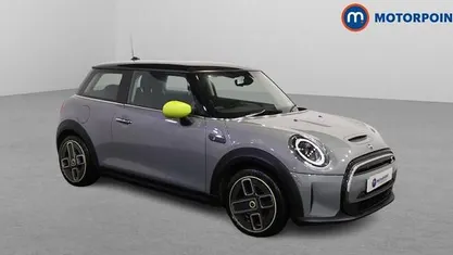 Used Mini Cooper Level 1 135 kW (184 HP) 2023 Hatchback