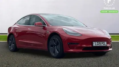 Used Tesla Model 3 Standard Range 180 kW (245 HP) 2019 Red Sedan
