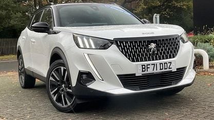 Używany Peugeot 2008 Premium 131 KM (96 kW) 2021 SUV