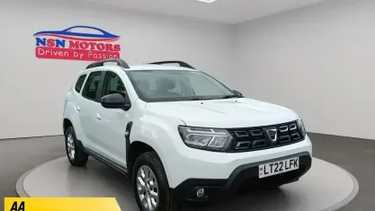 Used Dacia Duster Comfort 90 HP (66 kW) 2022 White SUV