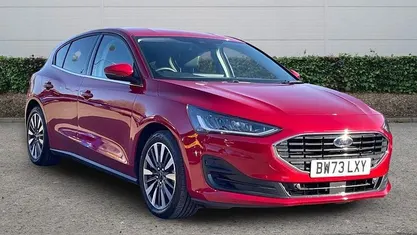 Used Ford Focus Titanium X 155 HP (114 kW) 2024 Red Hatchback