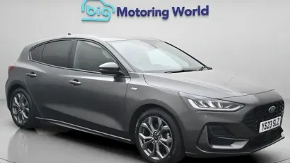 Used Ford Focus ST-Line 125 HP (91 kW) 2023 Grey Hatchback