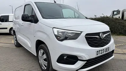Used Vauxhall Combo 101 HP (74 kW) 2023 MPV