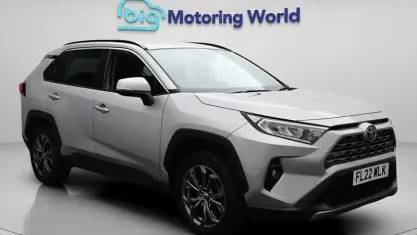 Used Toyota RAV4 Hybrid Design 219 HP (161 kW) 2022 Silver SUV