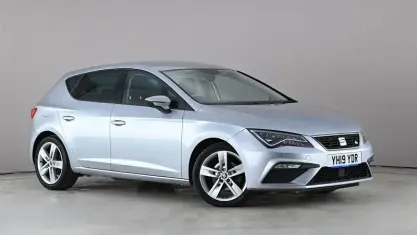 Używany Seat Leon FR 150 KM (110 kW) 2019 Srebrny Hatchback