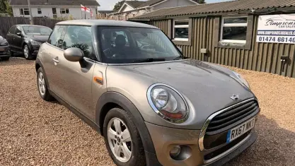 Used Mini Cooper Hatch 136 HP (100 kW) 2017 Silver Hatchback