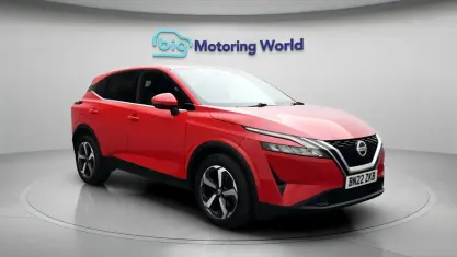 Used Nissan Qashqai N-Connecta 158 HP (116 kW) 2022 Red SUV