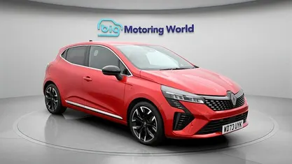 Used Renault Clio V Techno 143 HP (105 kW) 2024 Hatchback