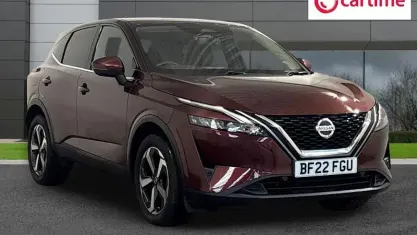Used Nissan Qashqai N-Connecta 140 HP (102 kW) 2022 Red SUV