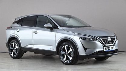 Używany Nissan Qashqai N-Connecta 190 KM (139 kW) 2023 Srebrny SUV