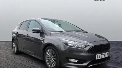 Used Ford Focus ST-Line 125 HP (91 kW) 2020 Grey Hatchback