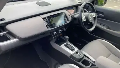 Używany Honda Jazz Hybrid 109 KM (80 kW) 2022 Szary Hatchback