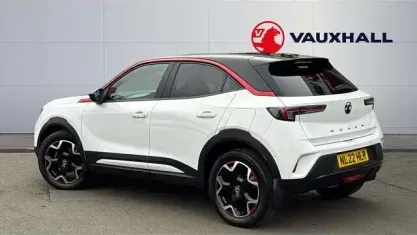 Begagnad Vauxhall Mokka SRi 101 HK (74 kW) 2022 Vit SUV