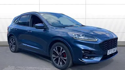 Begagnad Ford Kuga ST-Line X 190 HK (139 kW) 2023 Blå SUV