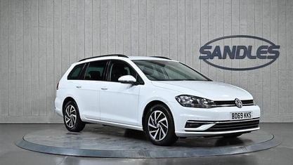 Second-hand VW Golf VII Match 116 CP (85 kW) 2019 Alb Break