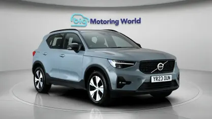 Used Volvo XC40 Plus 211 HP (155 kW) 2023 Grey SUV