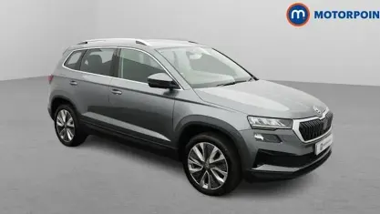 Usado Skoda Karoq SE L 150 HP (110 kW) 2025 Cinzento SUV
