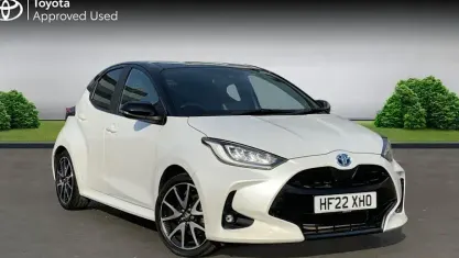 Gebraucht Toyota Yaris Hybrid 116 PS (85 kW) 2021 Weiß Kleinwagen