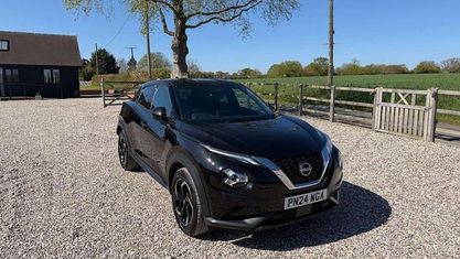 Second-hand Nissan Juke N-Connecta 114 CP (83 kW) 2023 Negru SUV