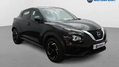 Used Nissan Juke N-Connecta 114 HP (83 kW) 2023 Black SUV
