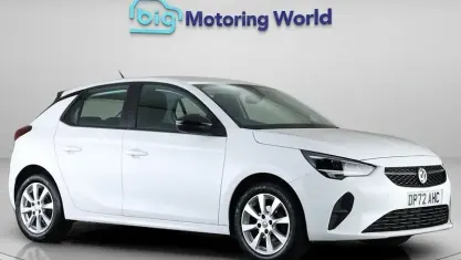 Used Vauxhall Corsa Design Edition 75 HP (55 kW) 2023 White Hatchback