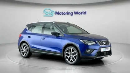 Używany Seat Arona XCELLENCE Lux 116 KM (85 kW) 2019 Niebieski SUV