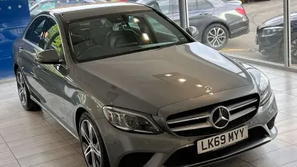 Usado Mercedes C200 184 HP (135 kW) 2019 Sedan
