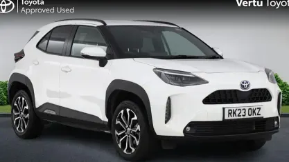 Used Toyota Yaris Cross Design 116 HP (85 kW) 2023 White SUV