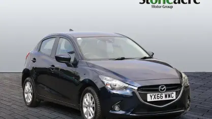 Used Mazda 2 90 HP (66 kW) 2016 Blue Hatchback