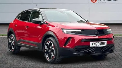 Two coat premium metallic paint cosmic red Used 2023 Vauxhall Mokka S SUV | £14,981 (Fair price)