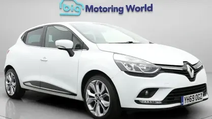 Used Renault Clio Iconic 90 HP (66 kW) 2019 White Hatchback